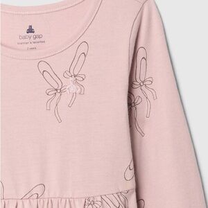 GAP Cream Baby Outfit